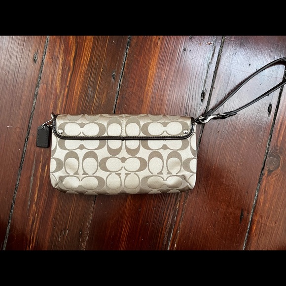 Coach Wristlet - Picture 3 of 3